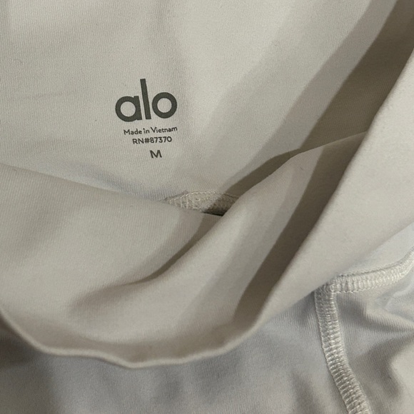 ALO Yoga Light Gray Leggings - Picture 3 of 6